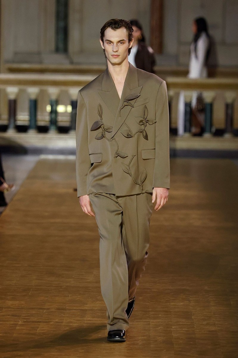 Look 20