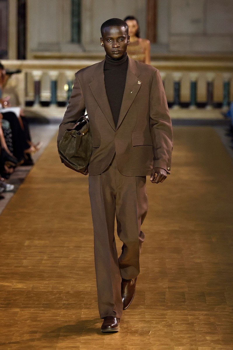 Look 24