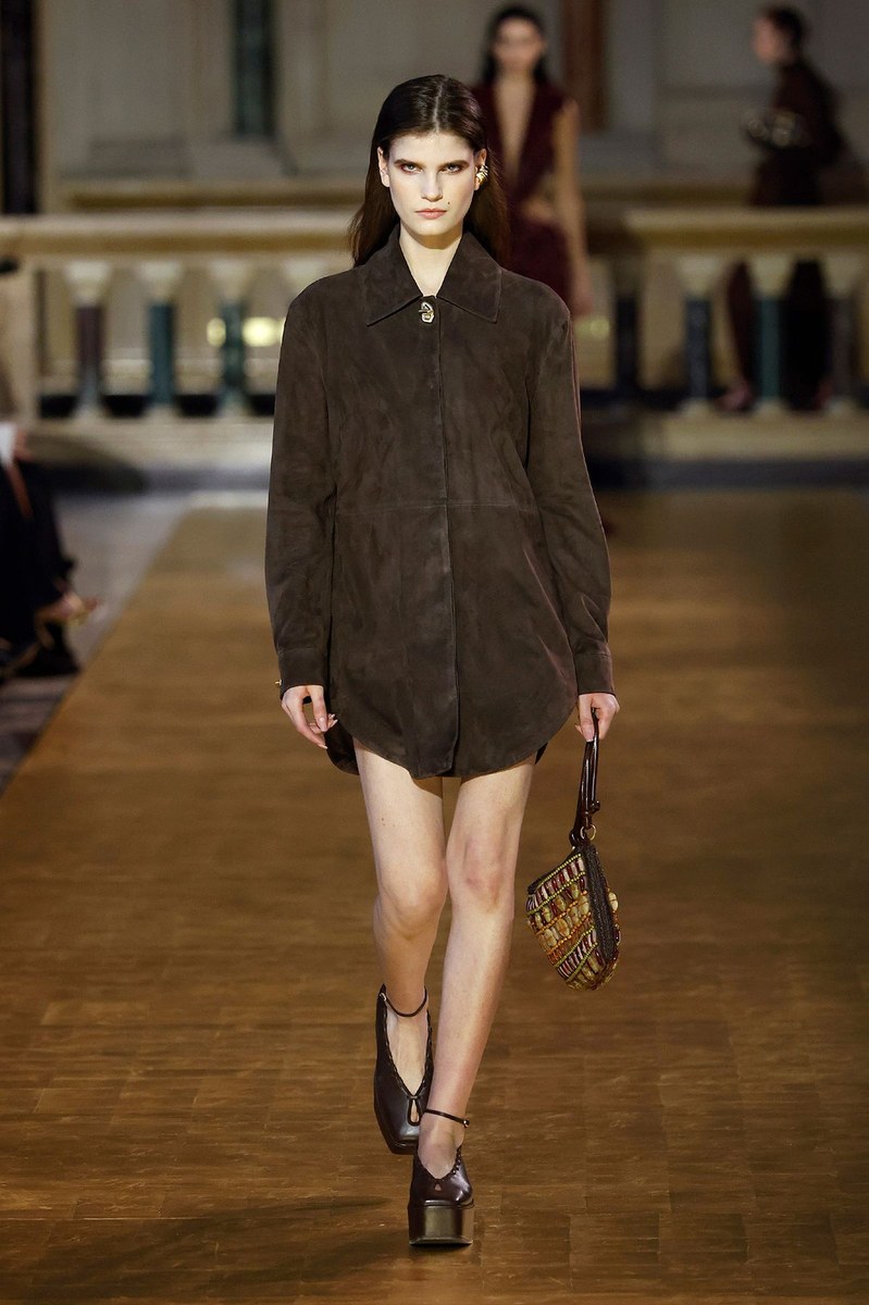 Look 29