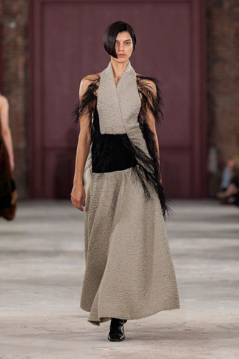 Look 4