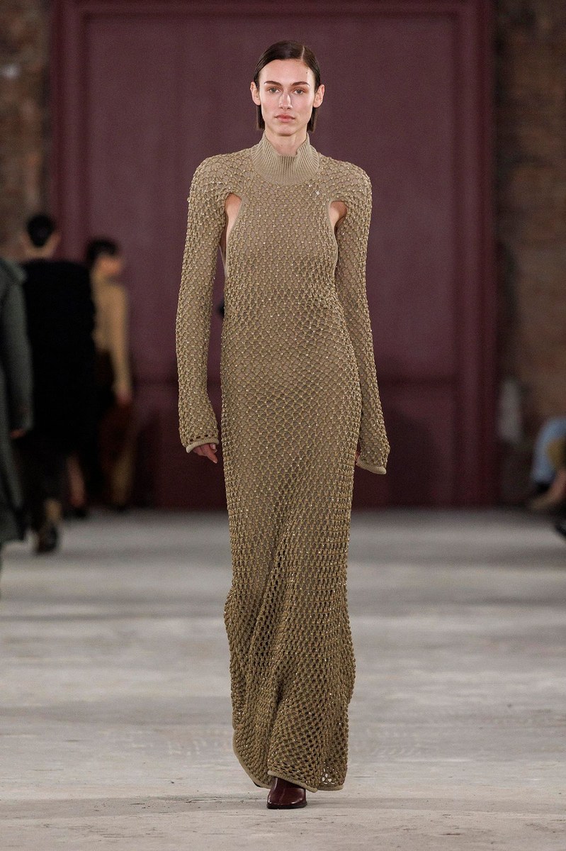 Look 13