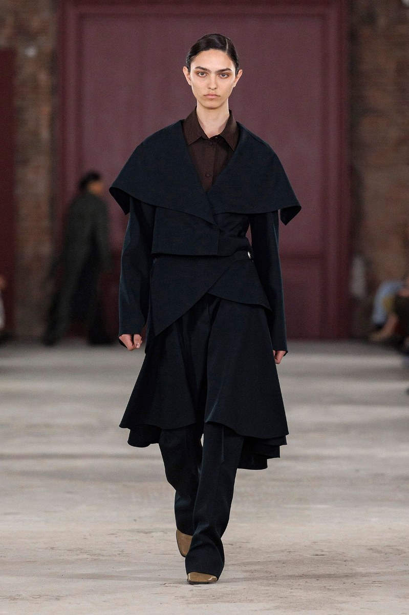 Look 14
