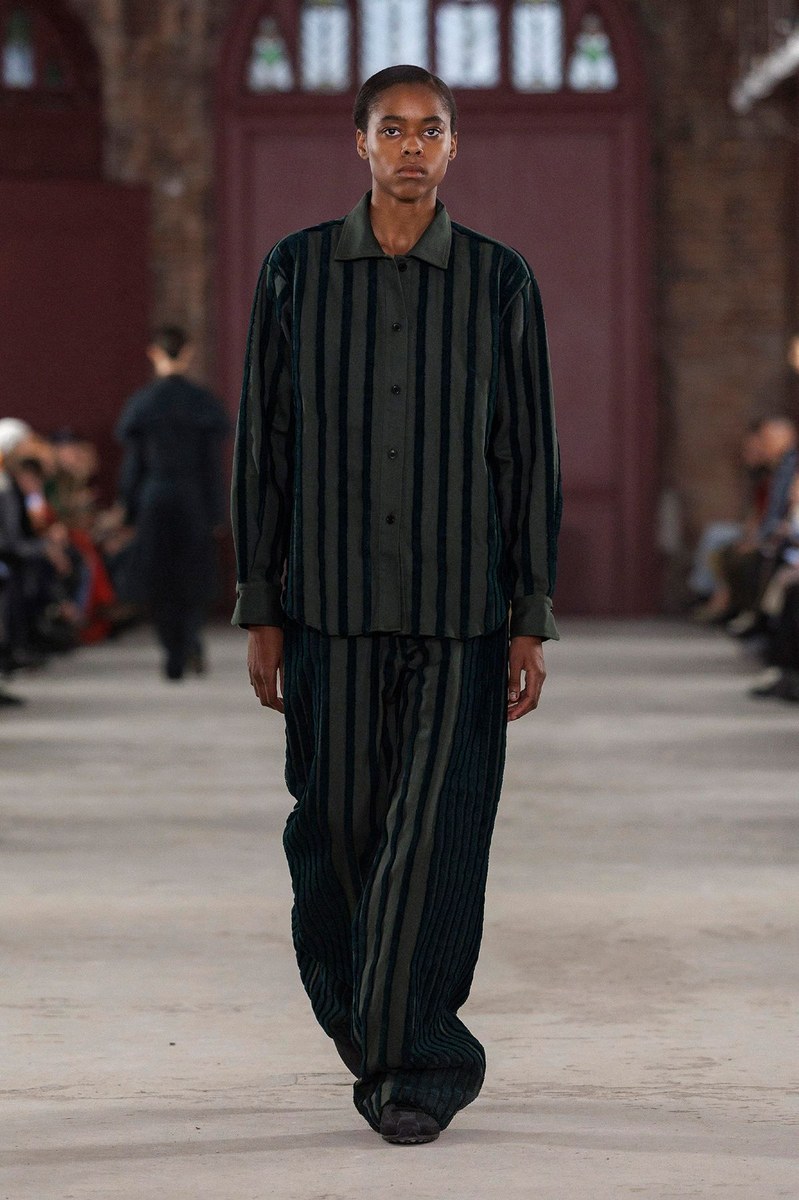 Look 17
