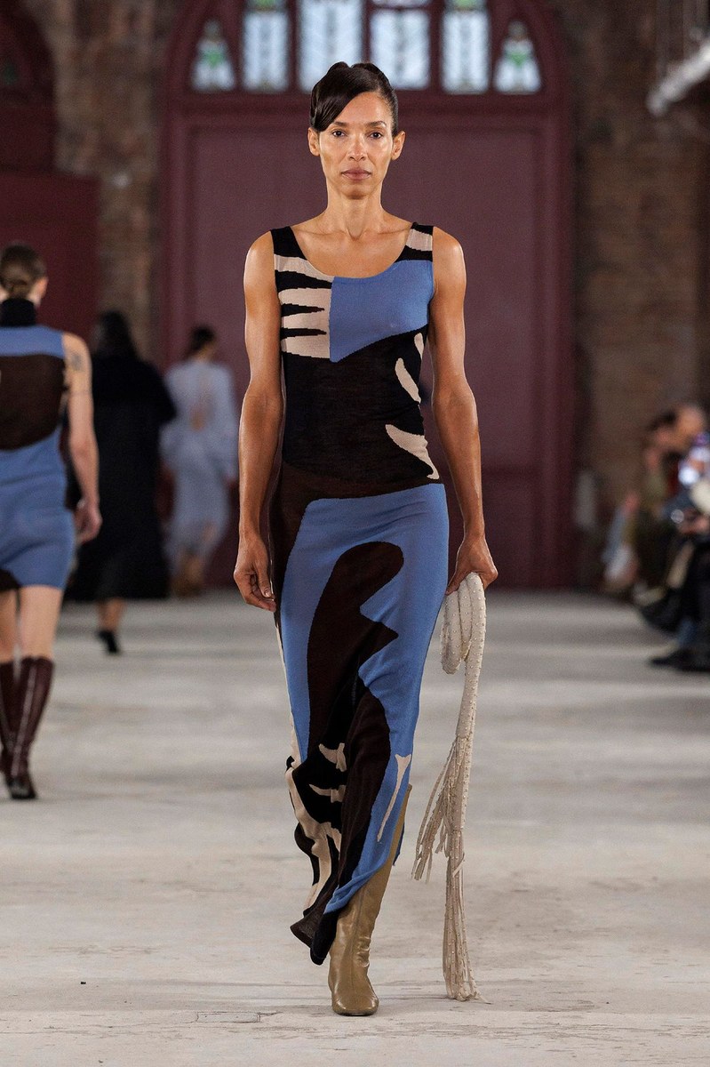 Look 32