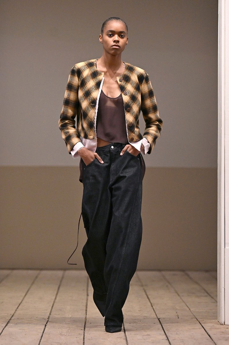 Look 8