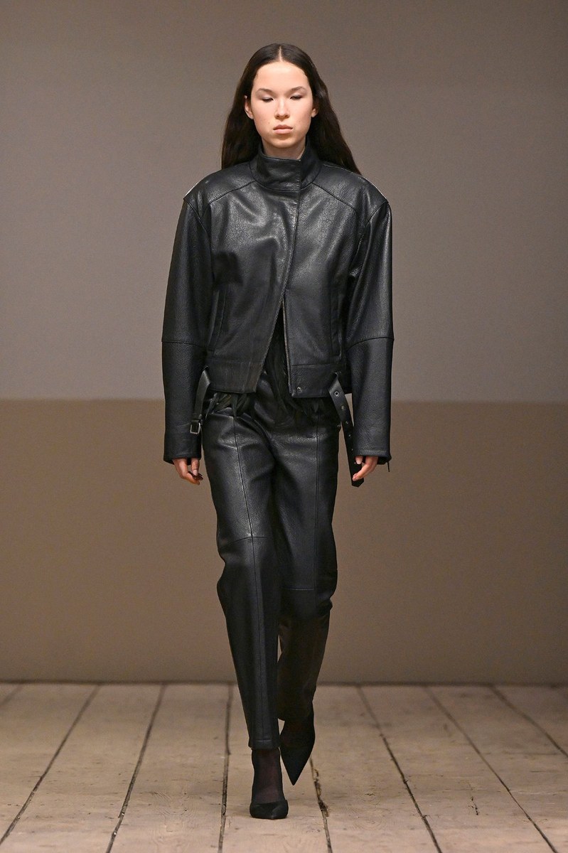 Look 19