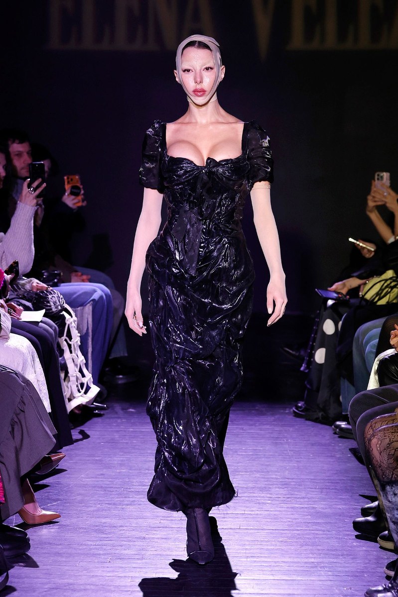 Look 7