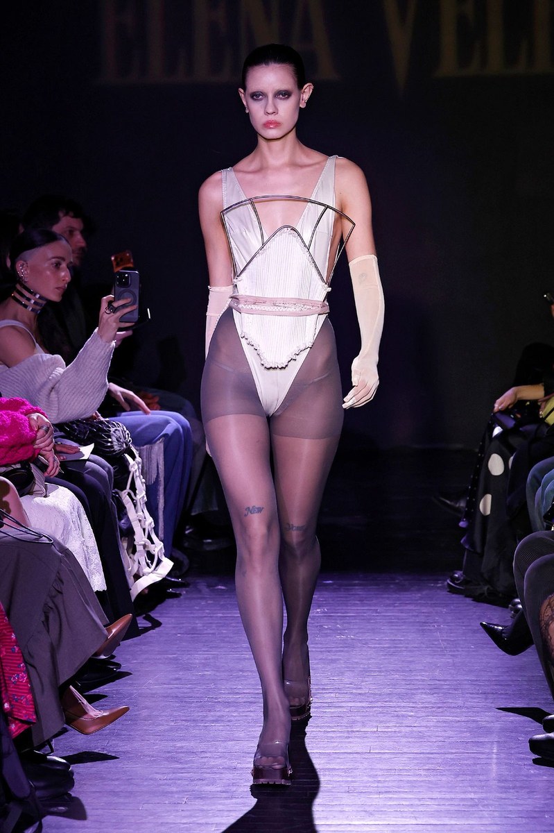 Look 19