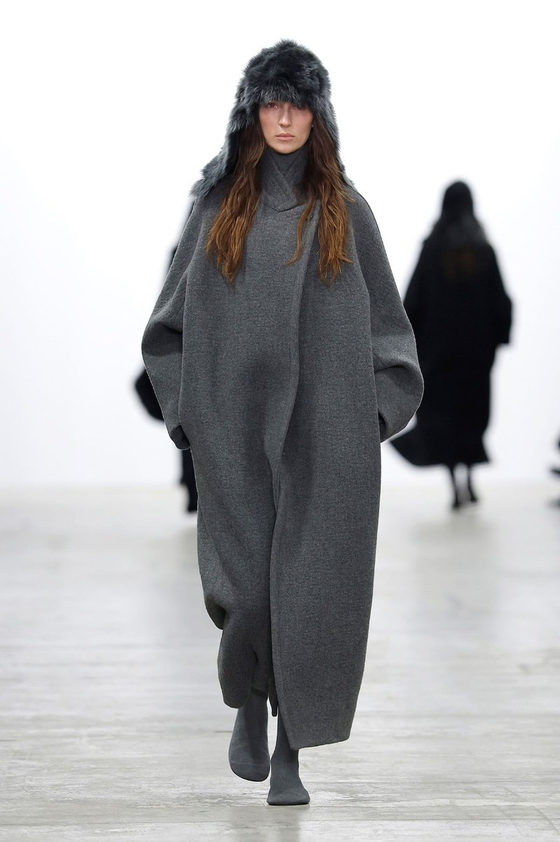 Look 4