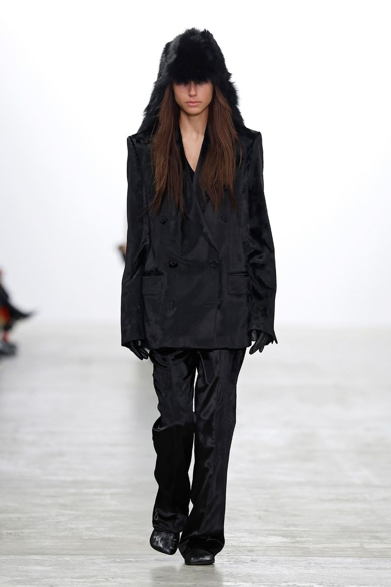 Look 8