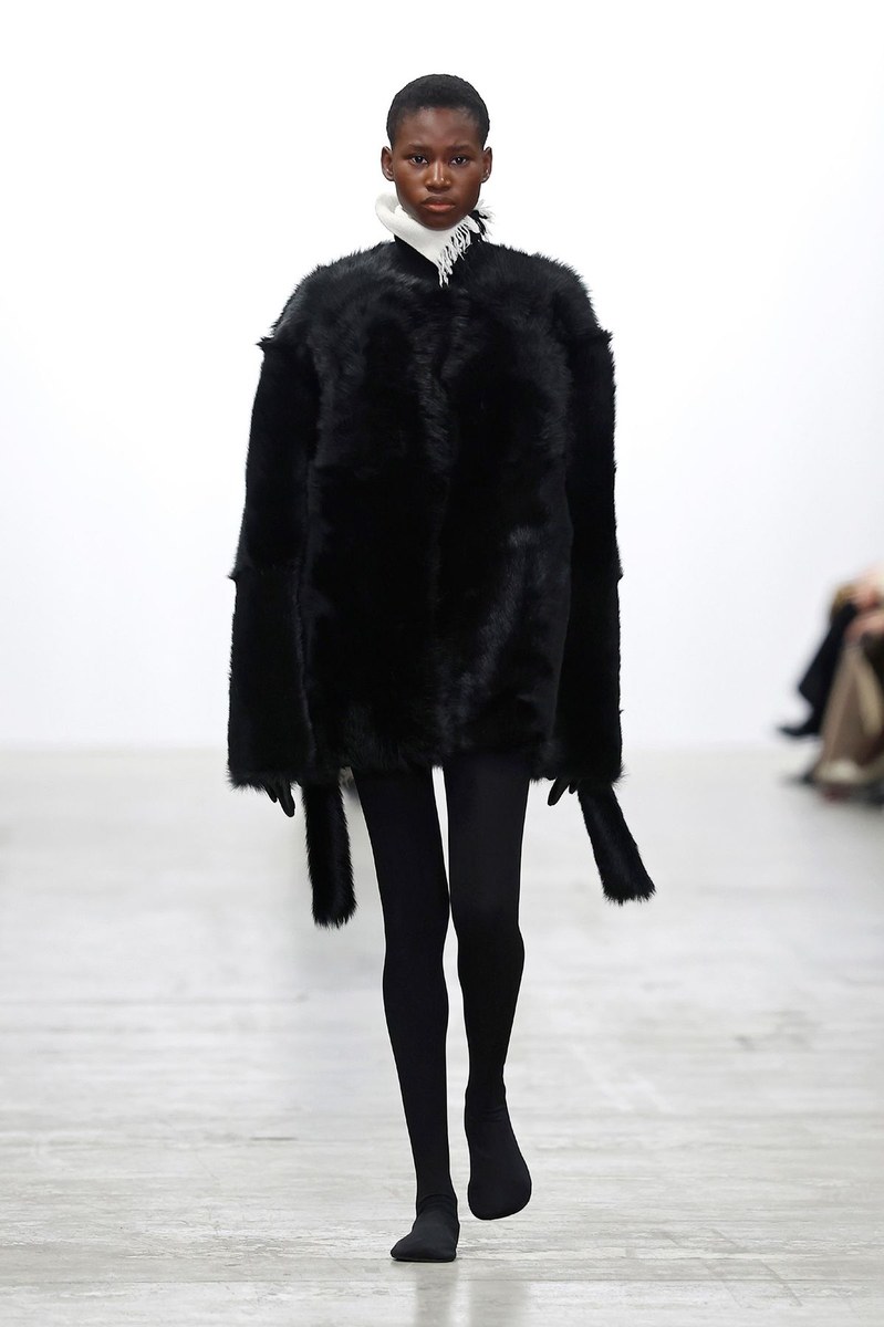 Look 14