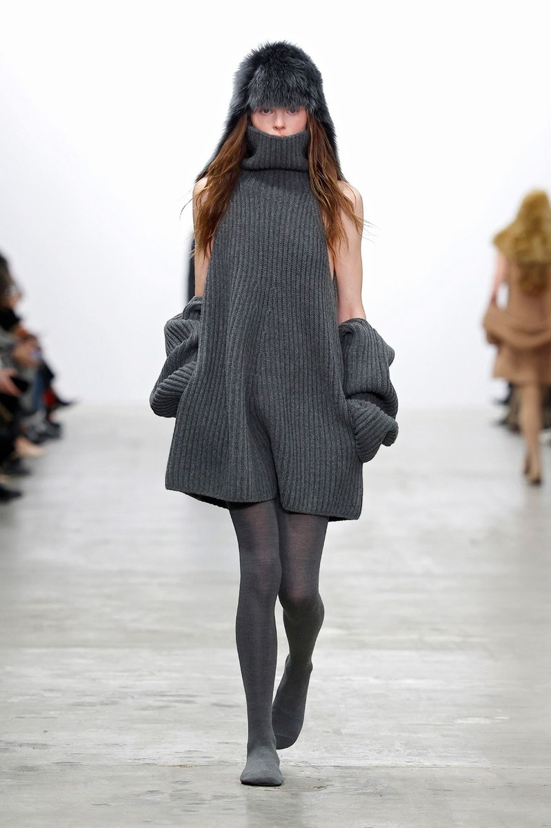 Look 18