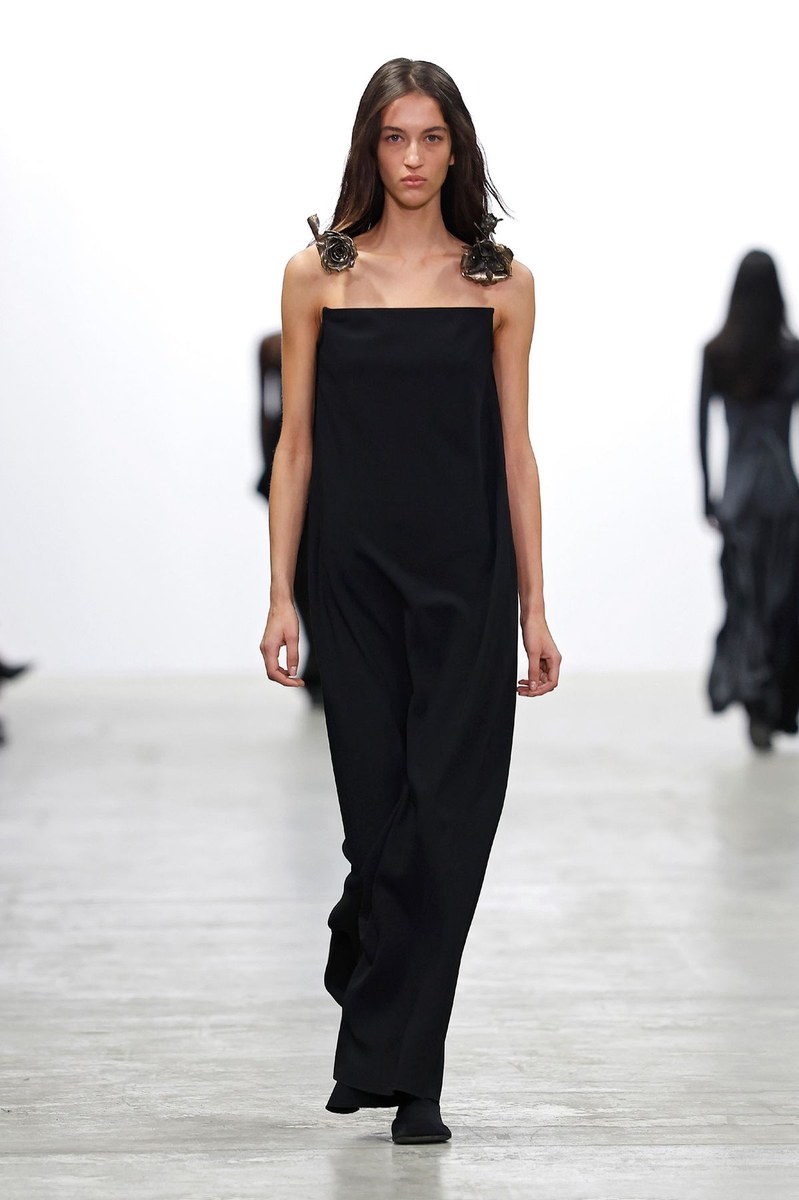 Look 25