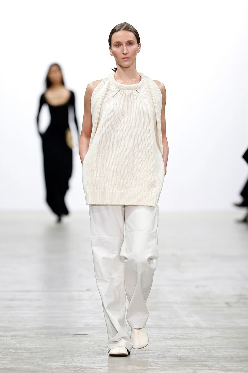 Look 28
