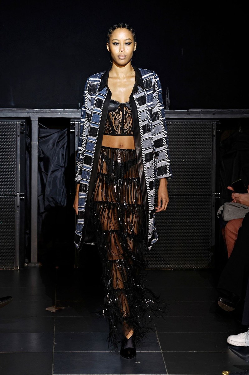 Look 11