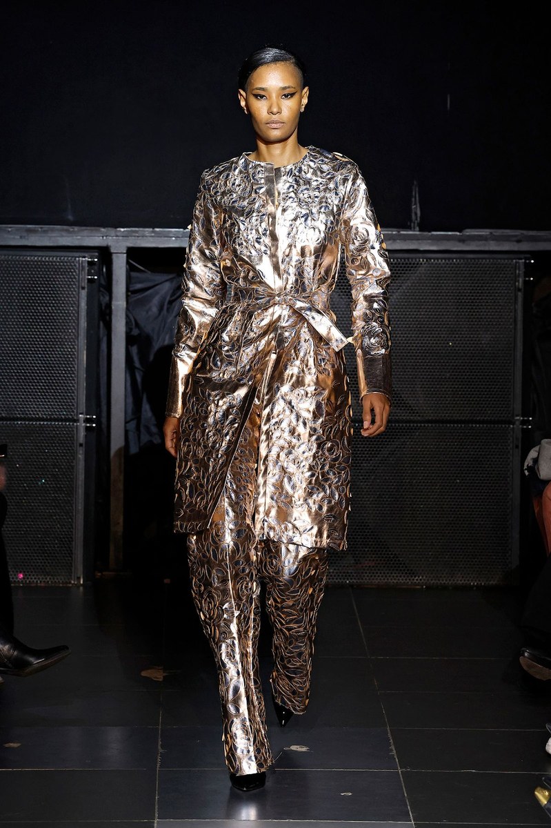 Look 25