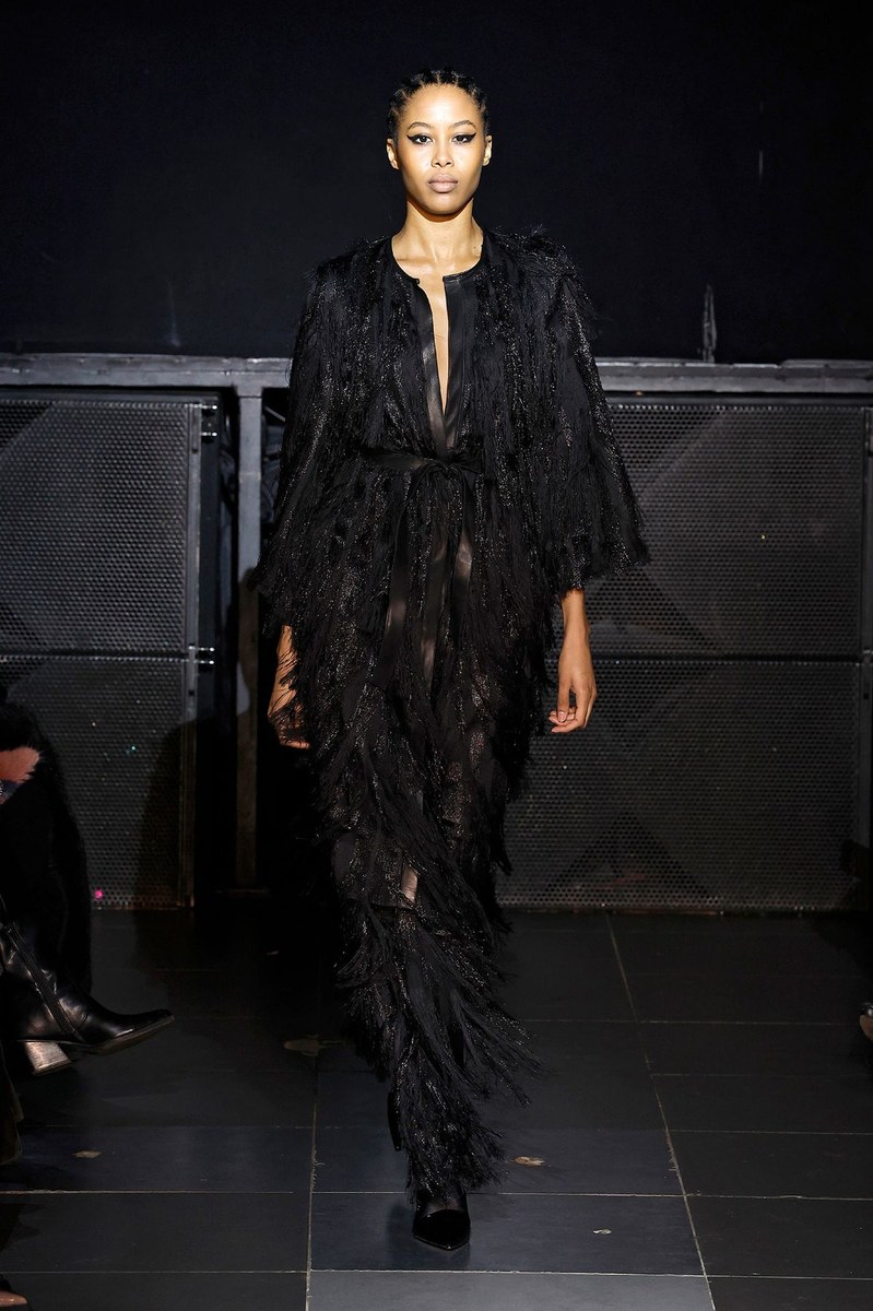 Look 28
