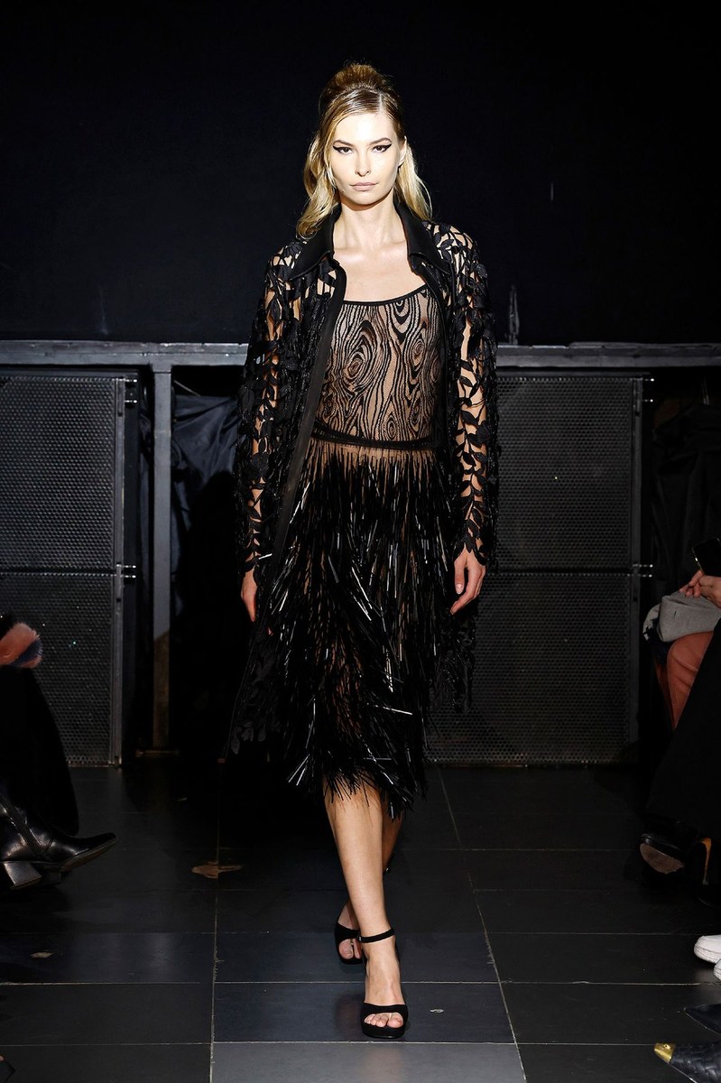 Look 30