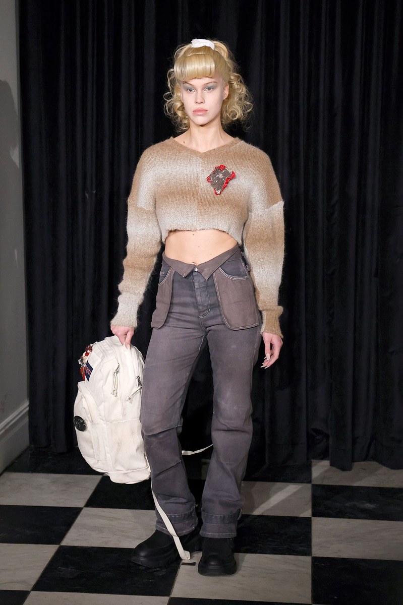Look 7