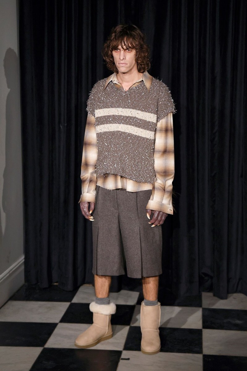 Look 15