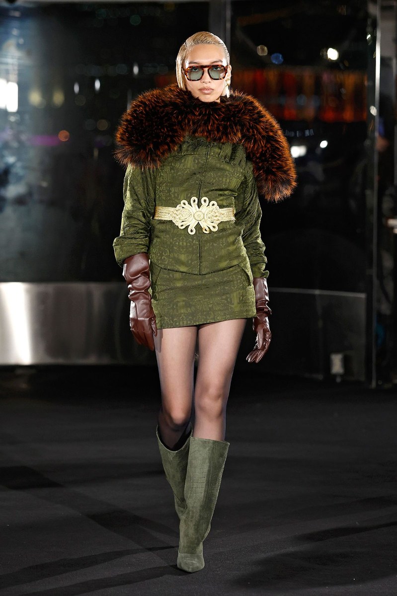 Look 4