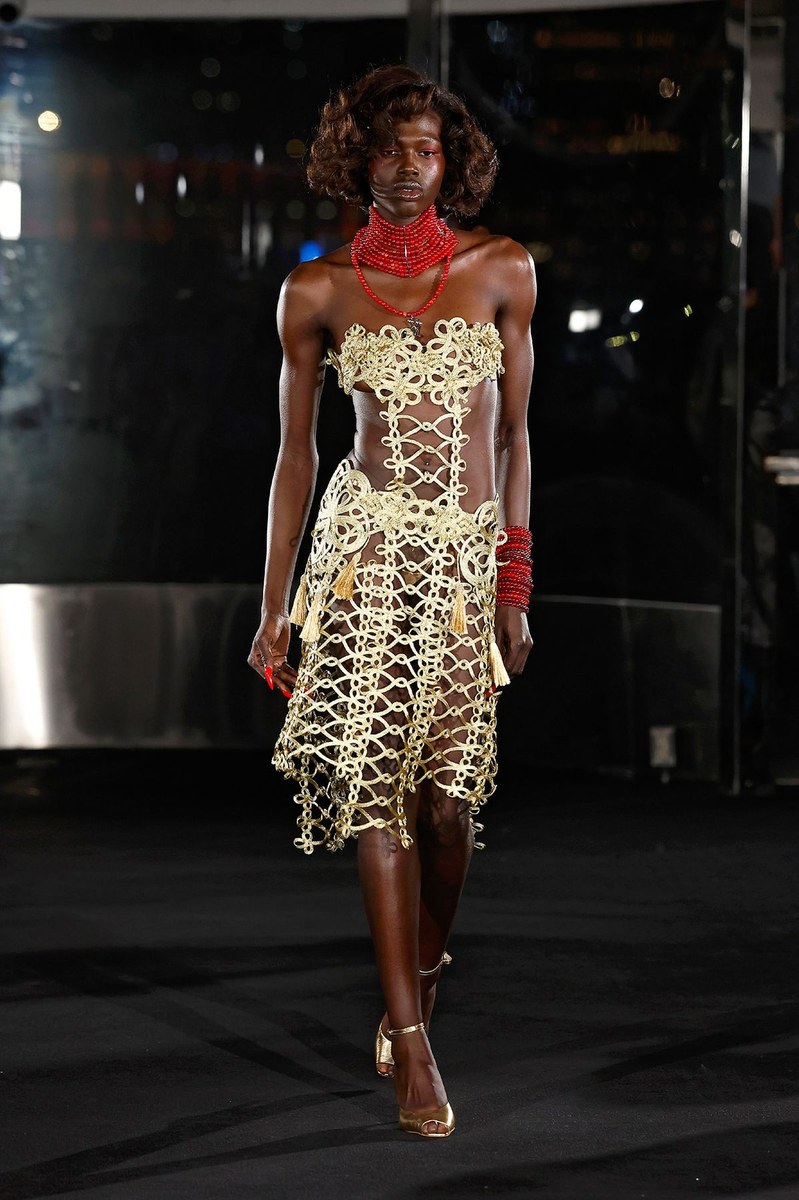 Look 8
