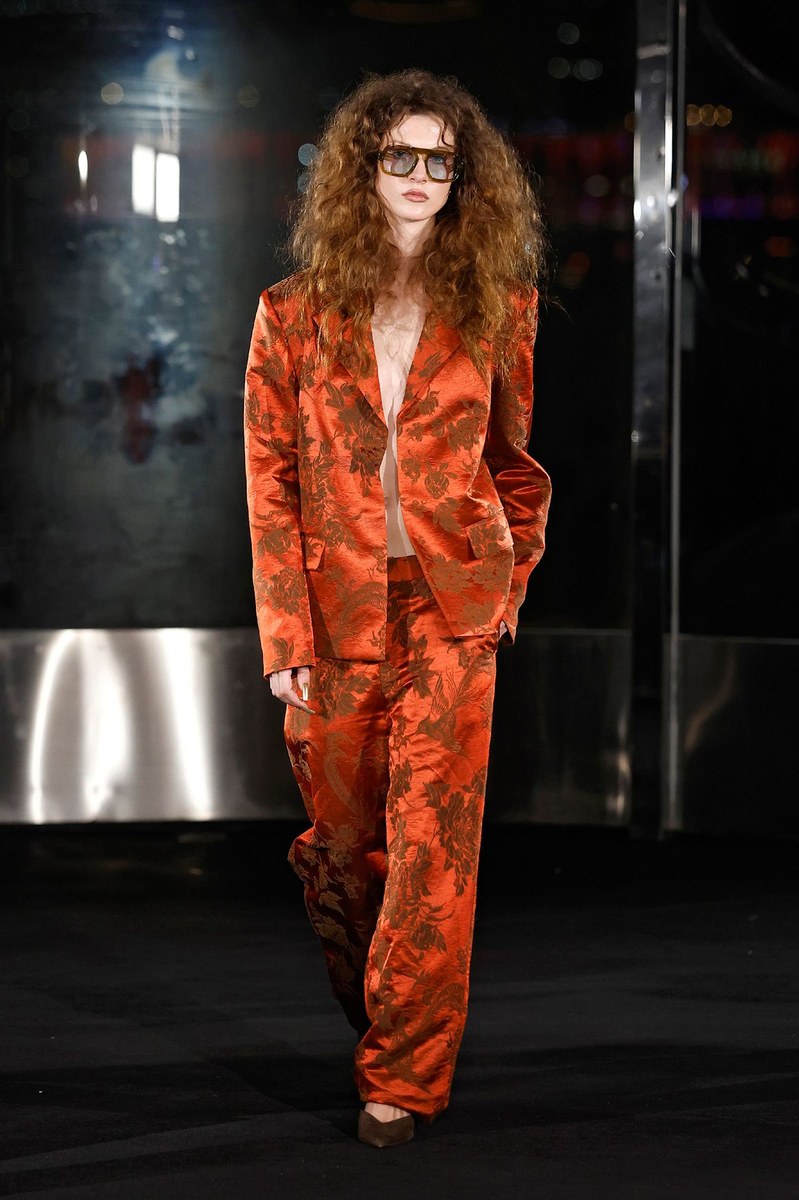 Look 12