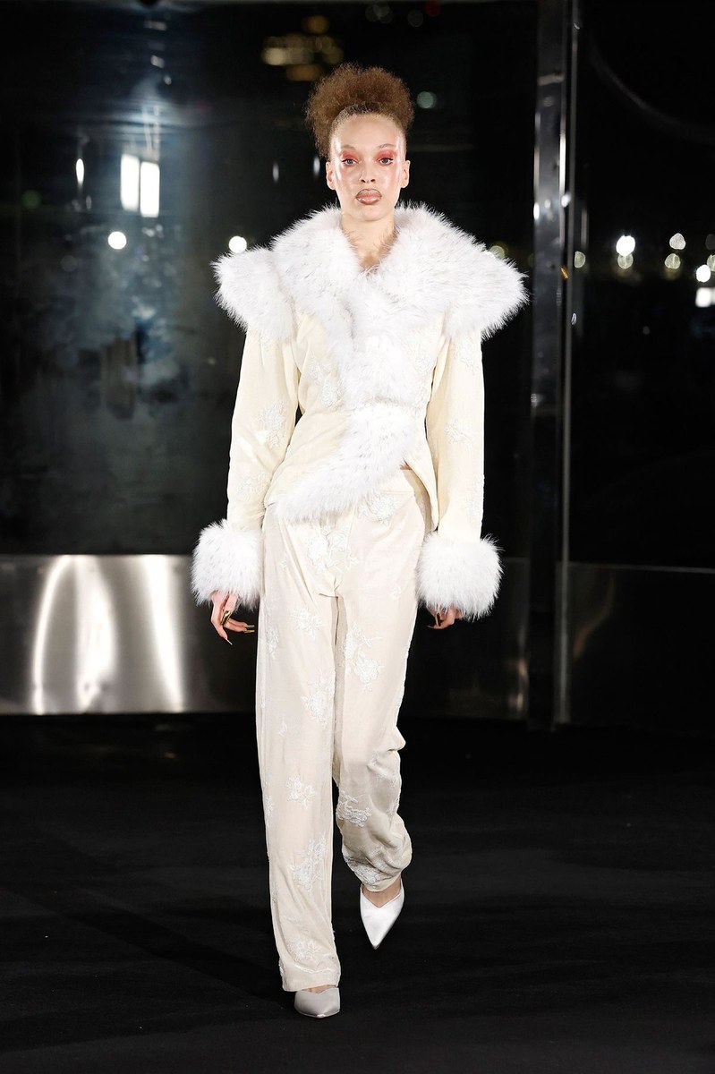 Look 29