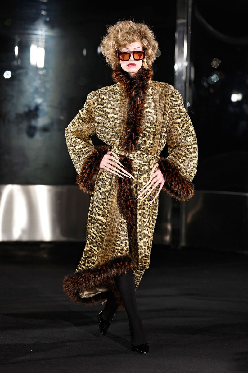 Look 30