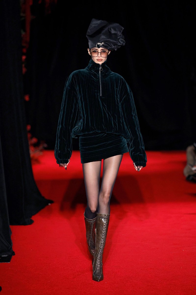 Look 17