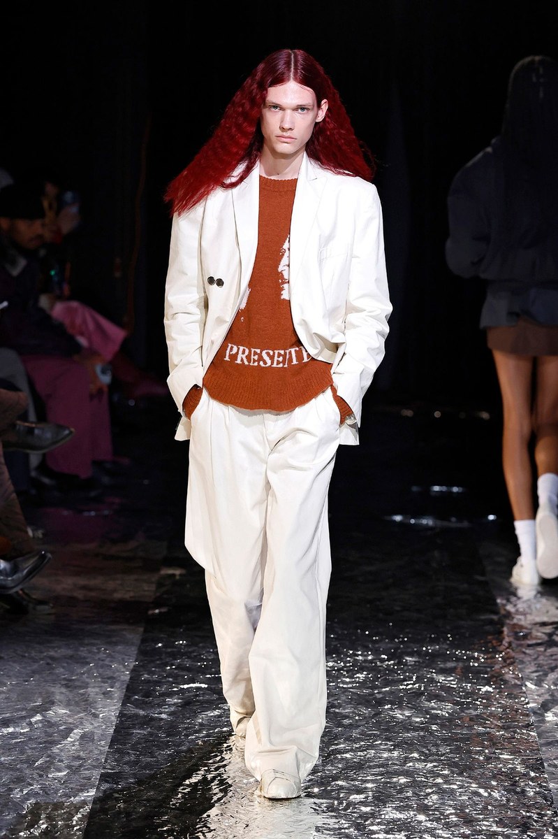 Look 10