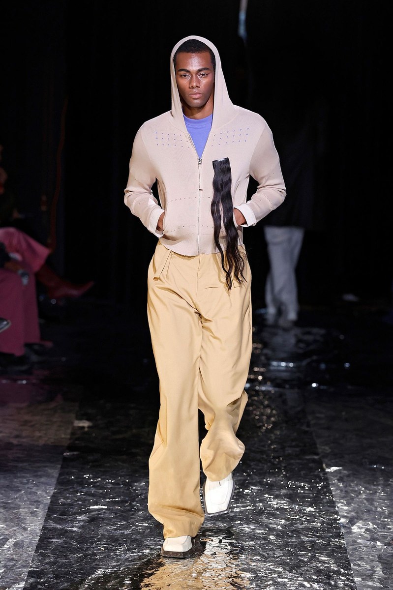 Look 11