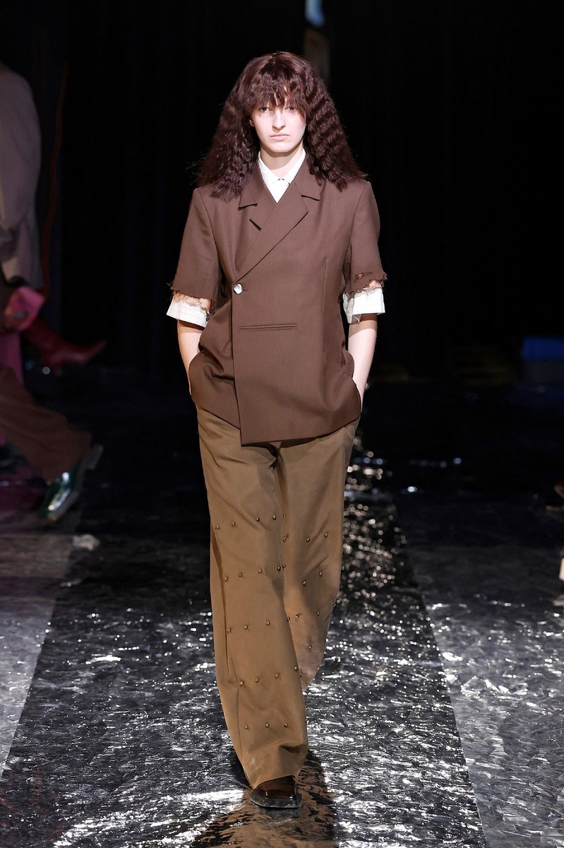 Look 19