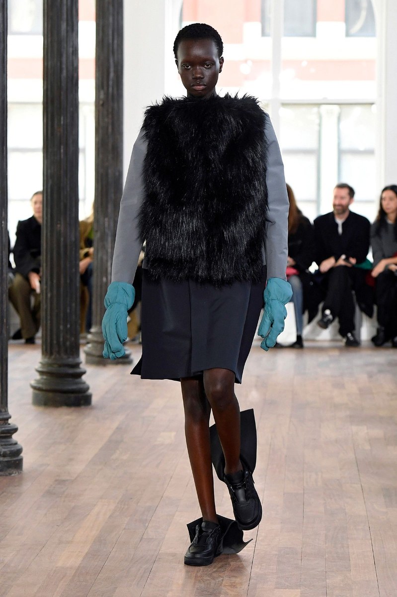 Look 4