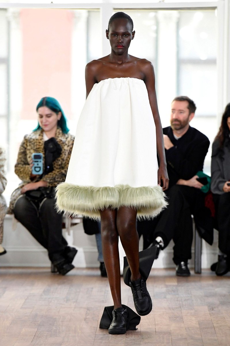 Look 7