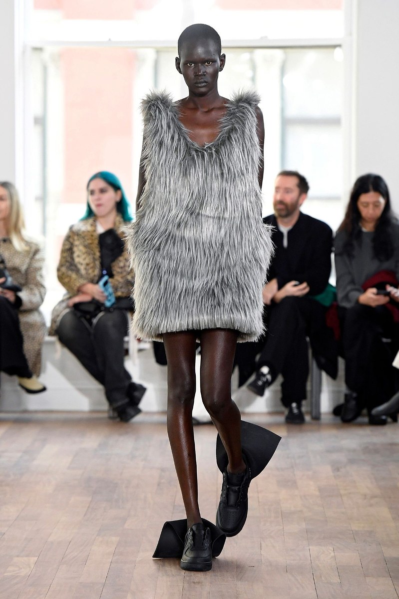 Look 12