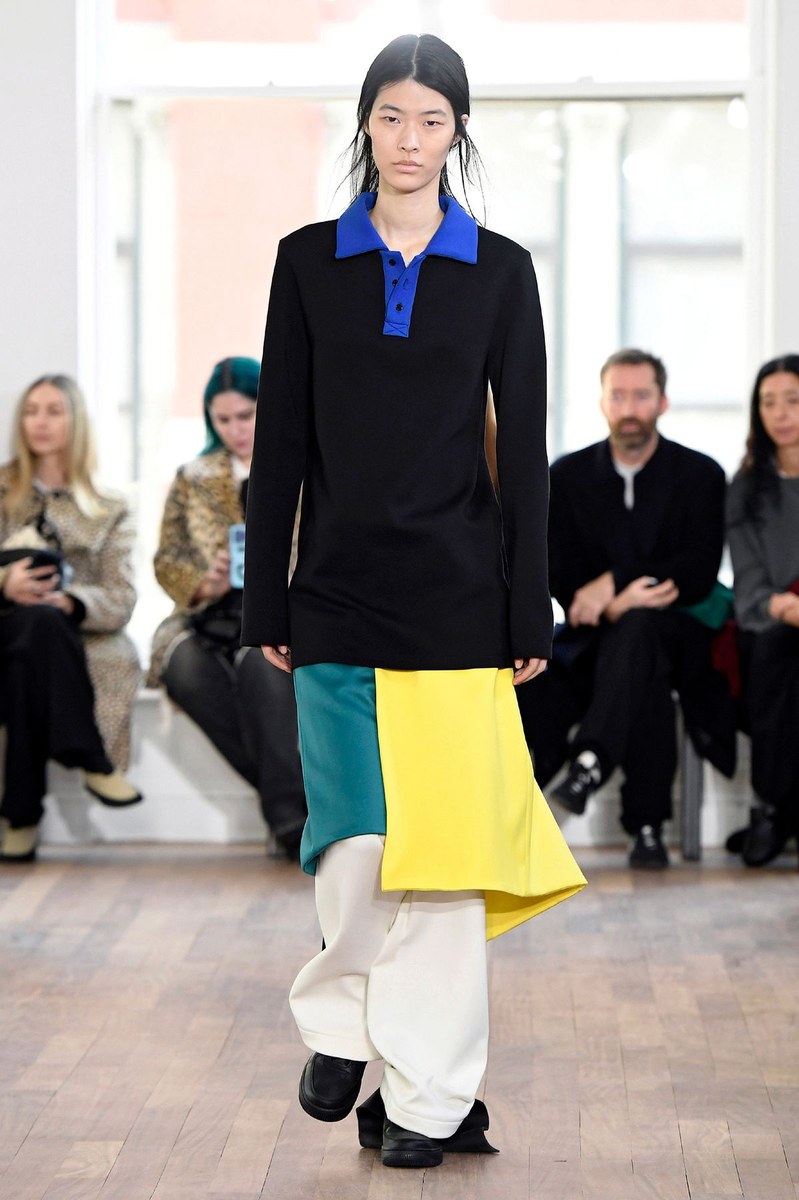 Look 16
