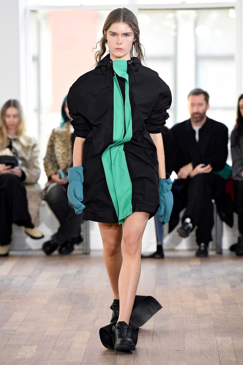 Look 24