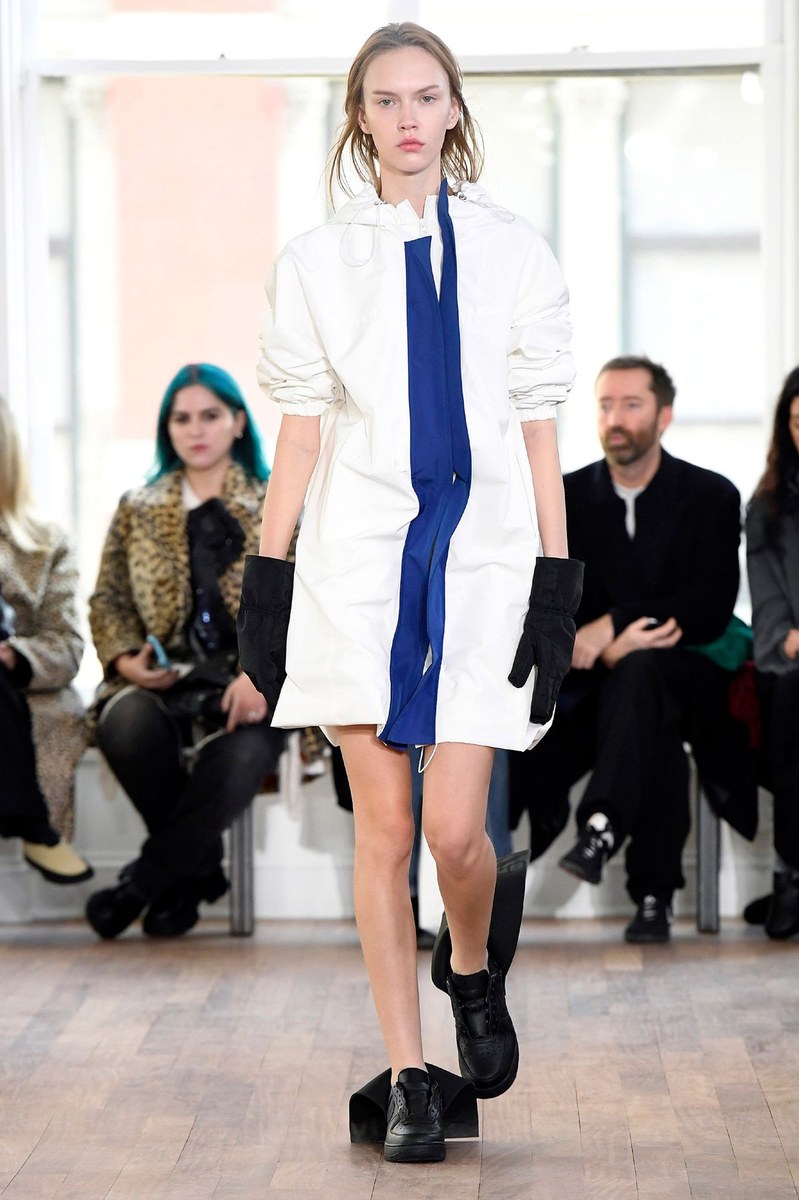 Look 25