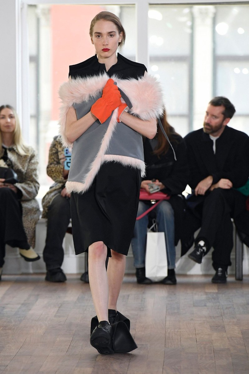 Look 30