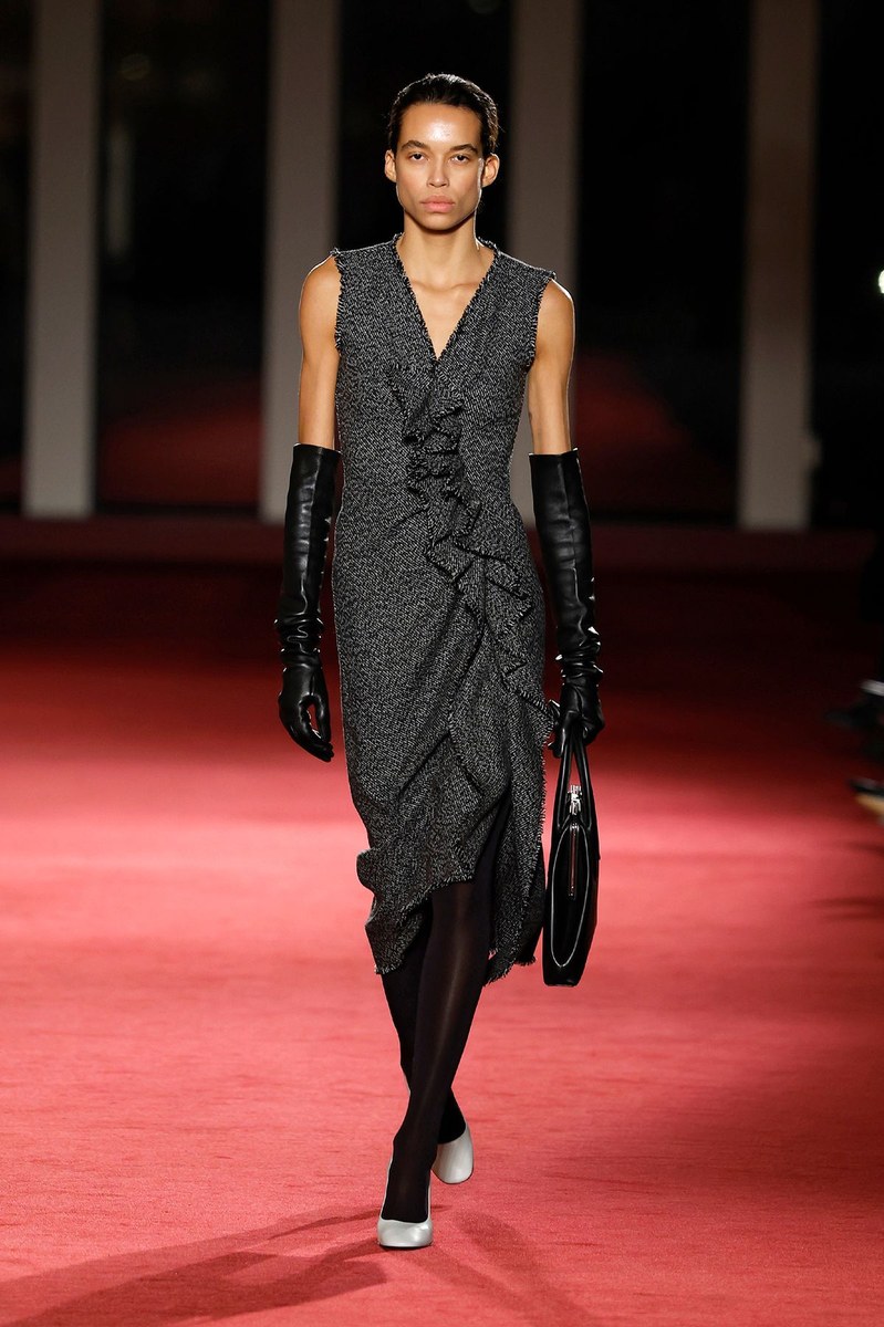 Look 13