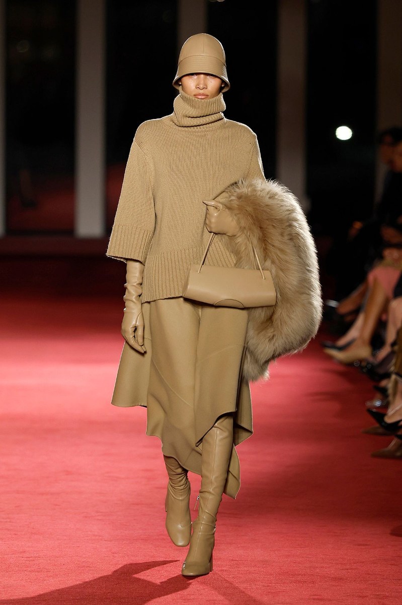 Look 14