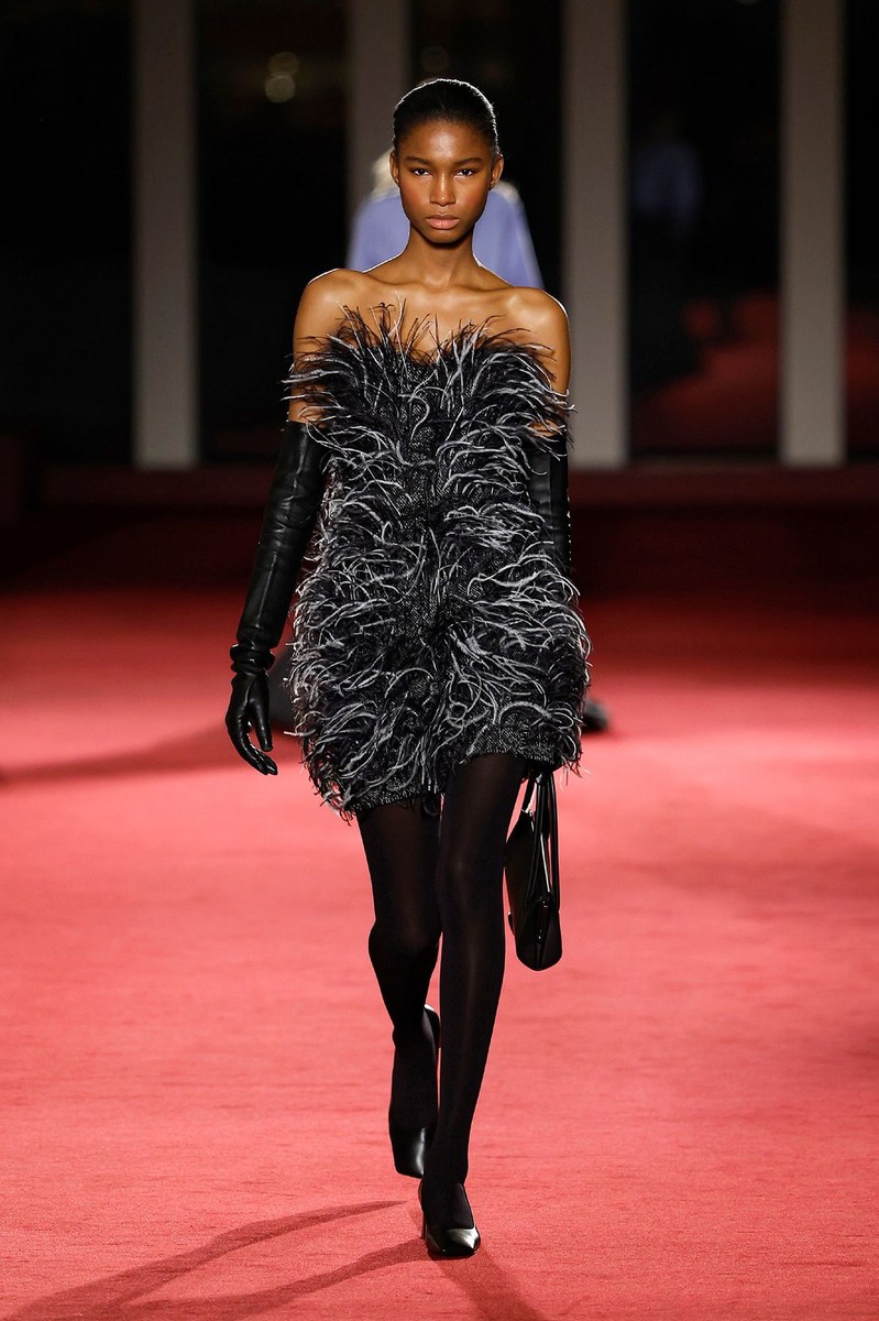 Look 17