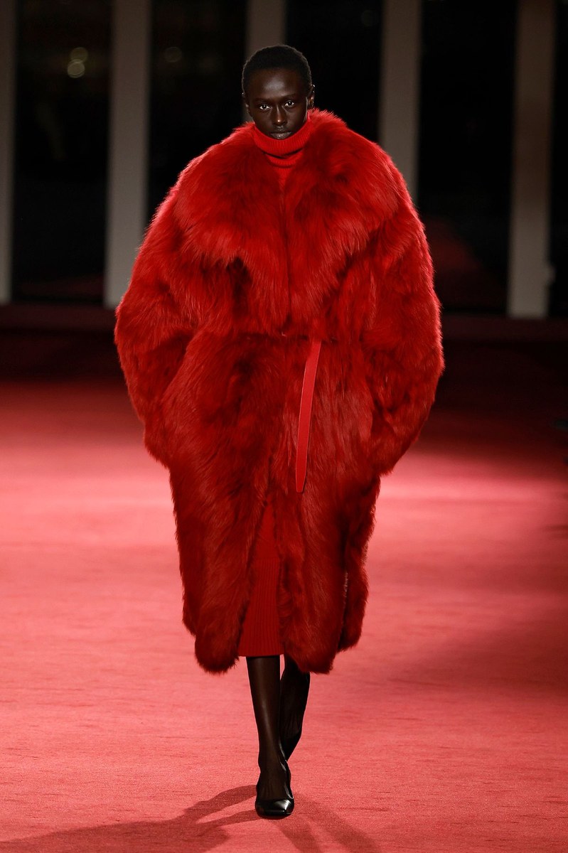 Look 24
