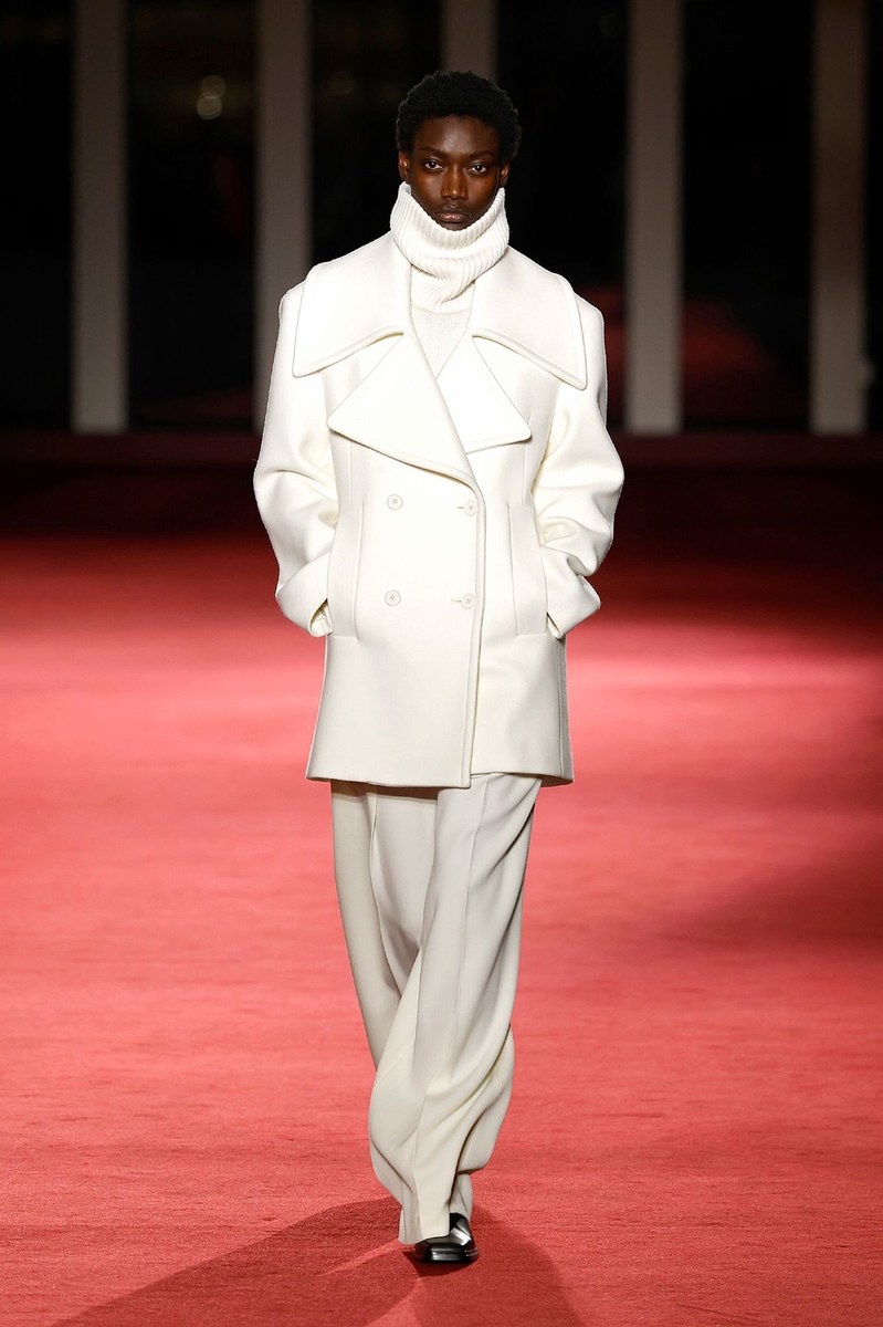 Look 32