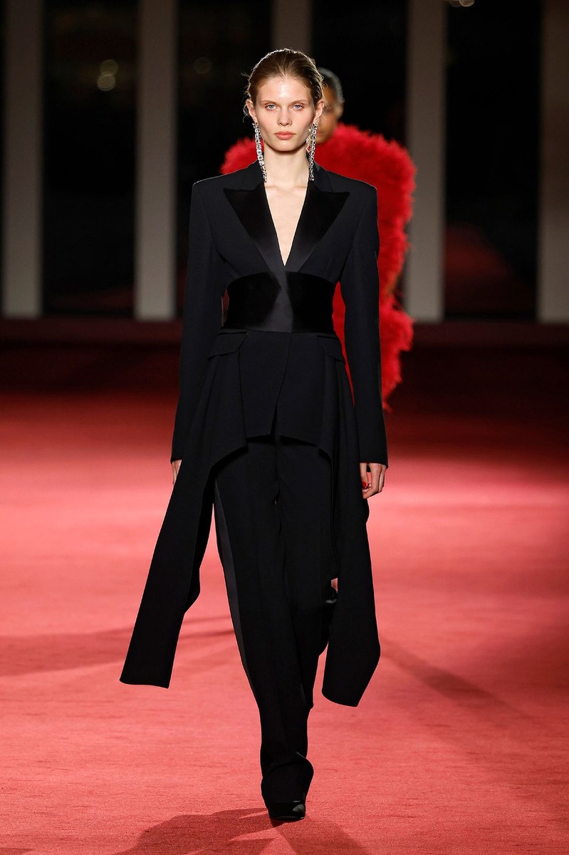 Look 49