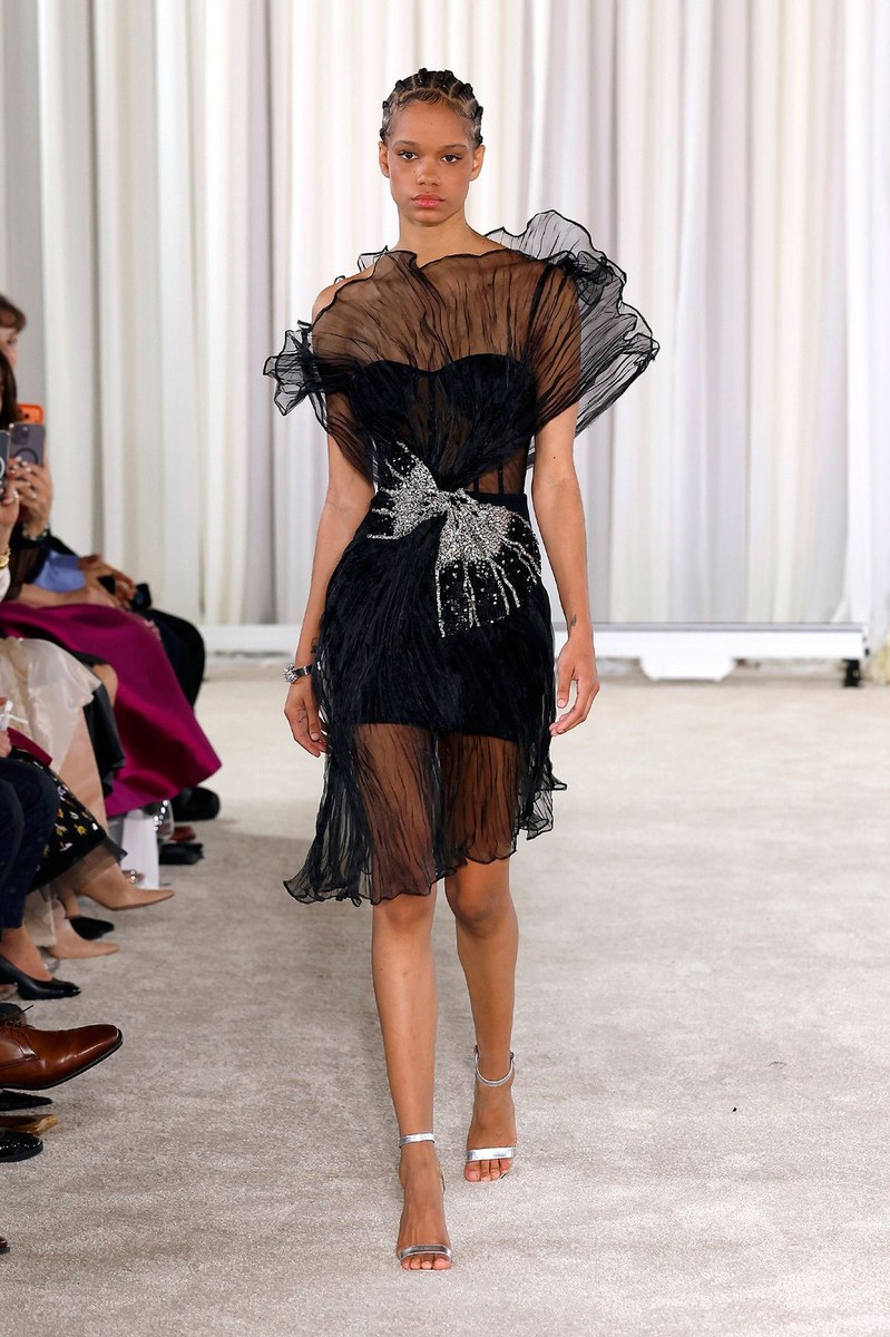 Look 3