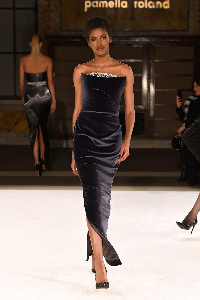 Look 8