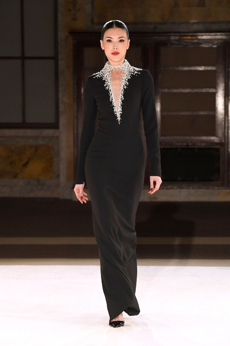 Look 11