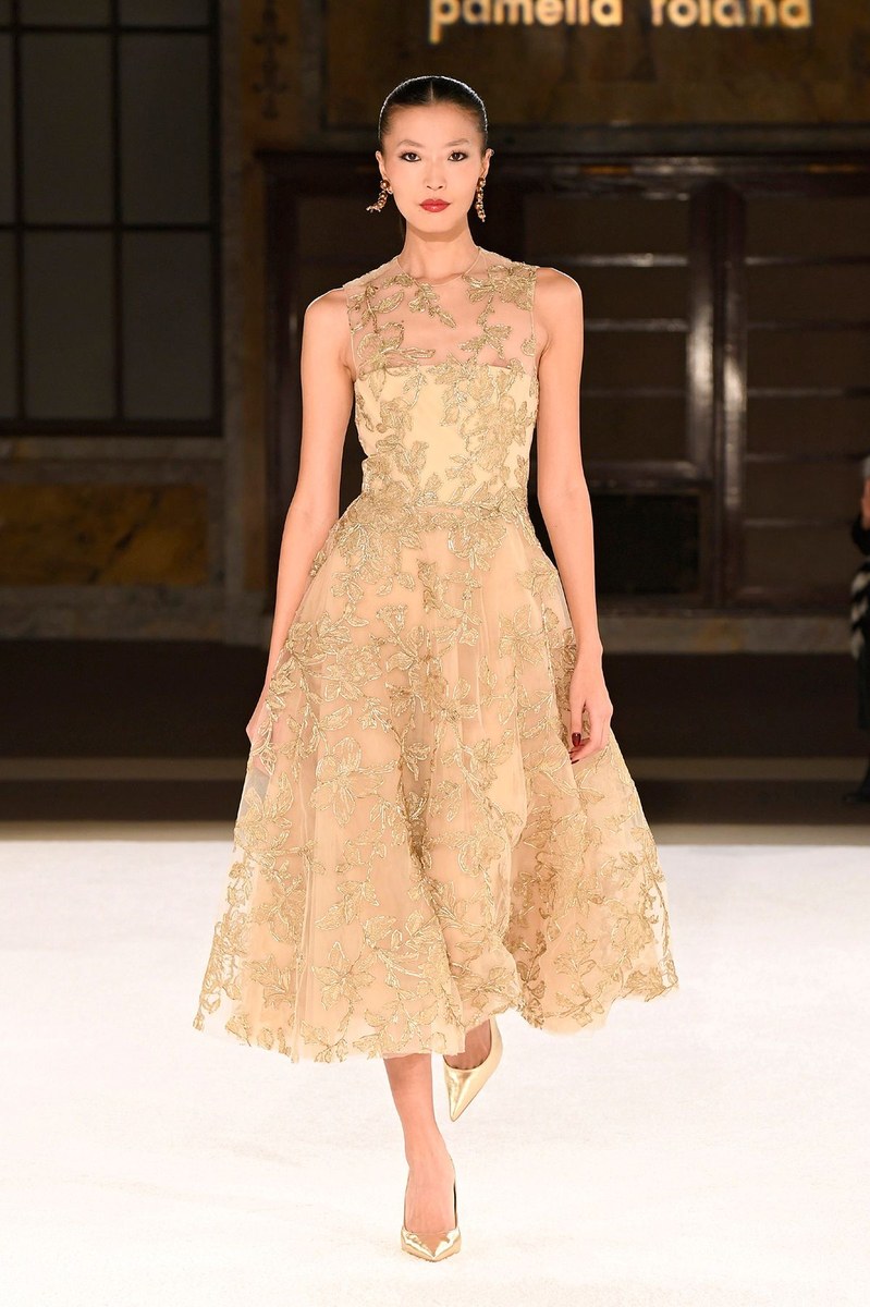 Look 13
